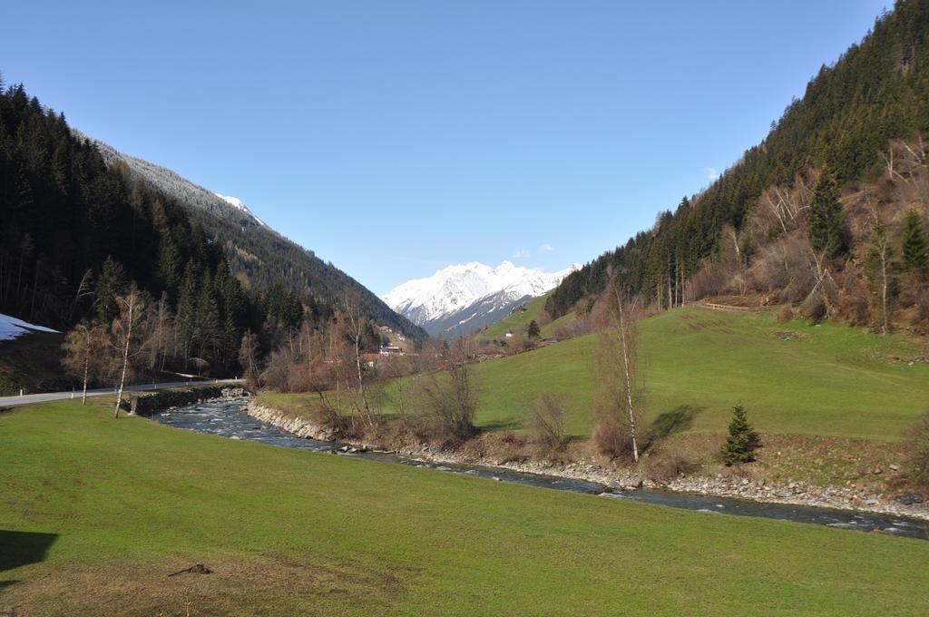Apart Gerlinde See Camera foto